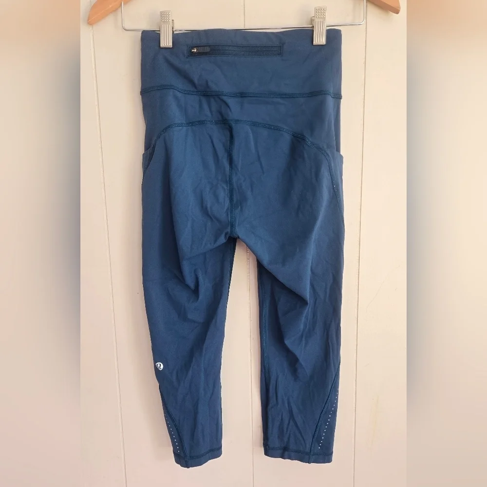 Lululemon Break Free Crop 17” (Nulux) In Night Tide Size 4